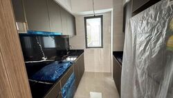 Slim Barracks Rise (D5), Condominium #635017291